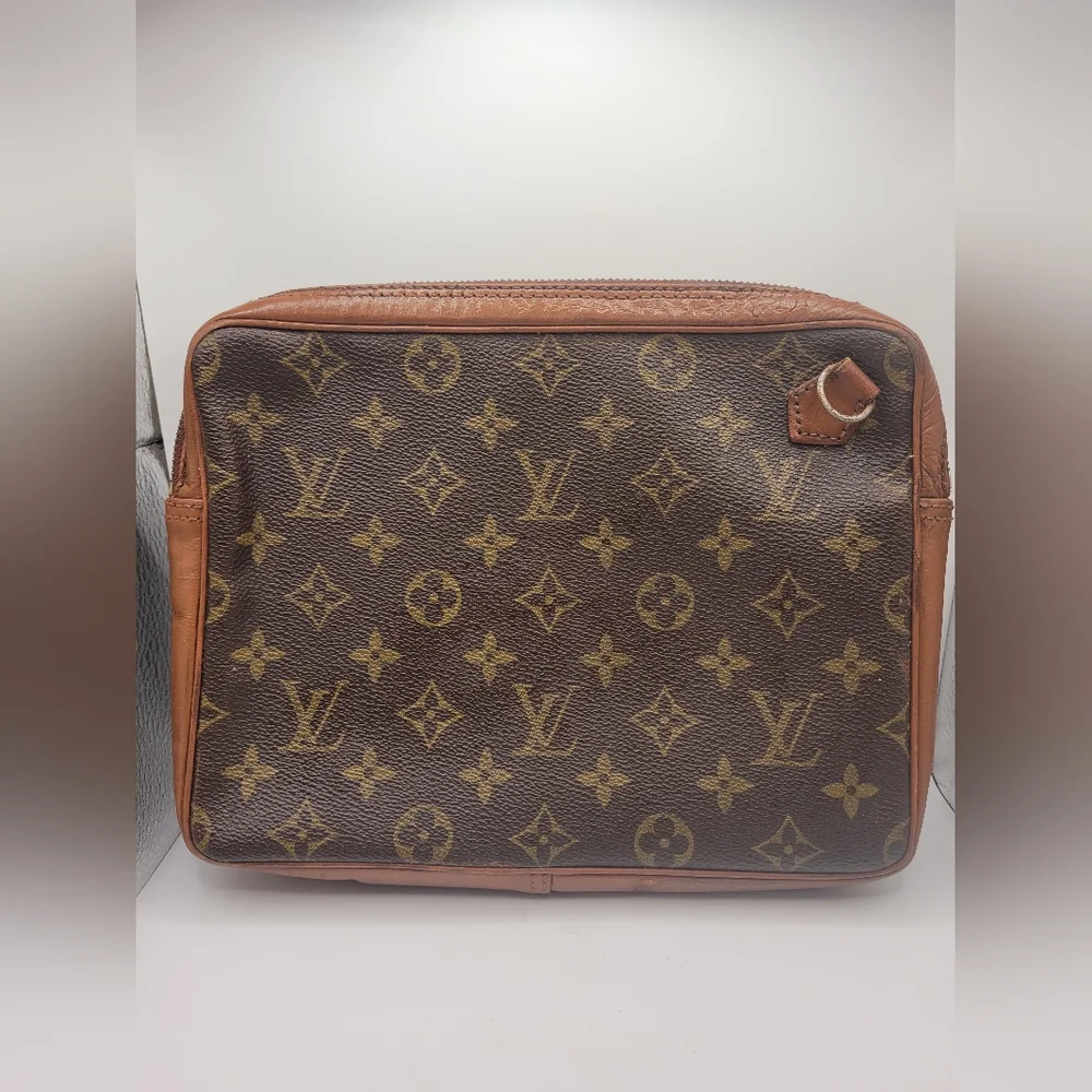 Louis Vuitton Monogram Pochette Dragonne Wristlet Bag